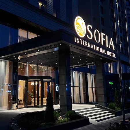 Sofia International Hotel Bisjkek Buitenkant foto