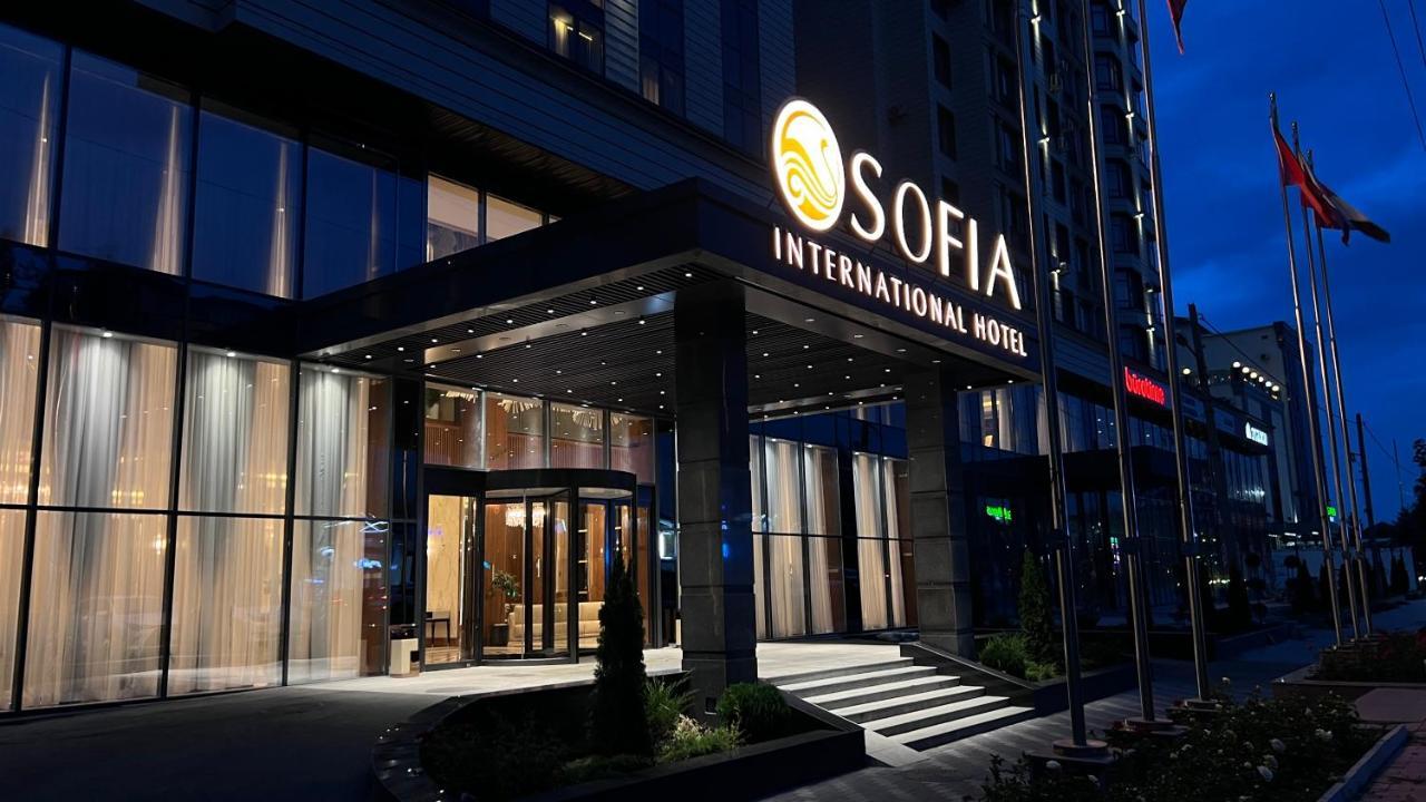 Sofia International Hotel Bisjkek Buitenkant foto